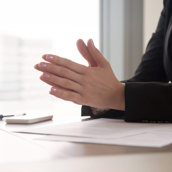 Bożena Tomiak Ferreira oferece um serviço completo e especializado para estrangeiros, especialmente cidadãos polacos, que desejam comprar ou vender imóveis em Portugal.